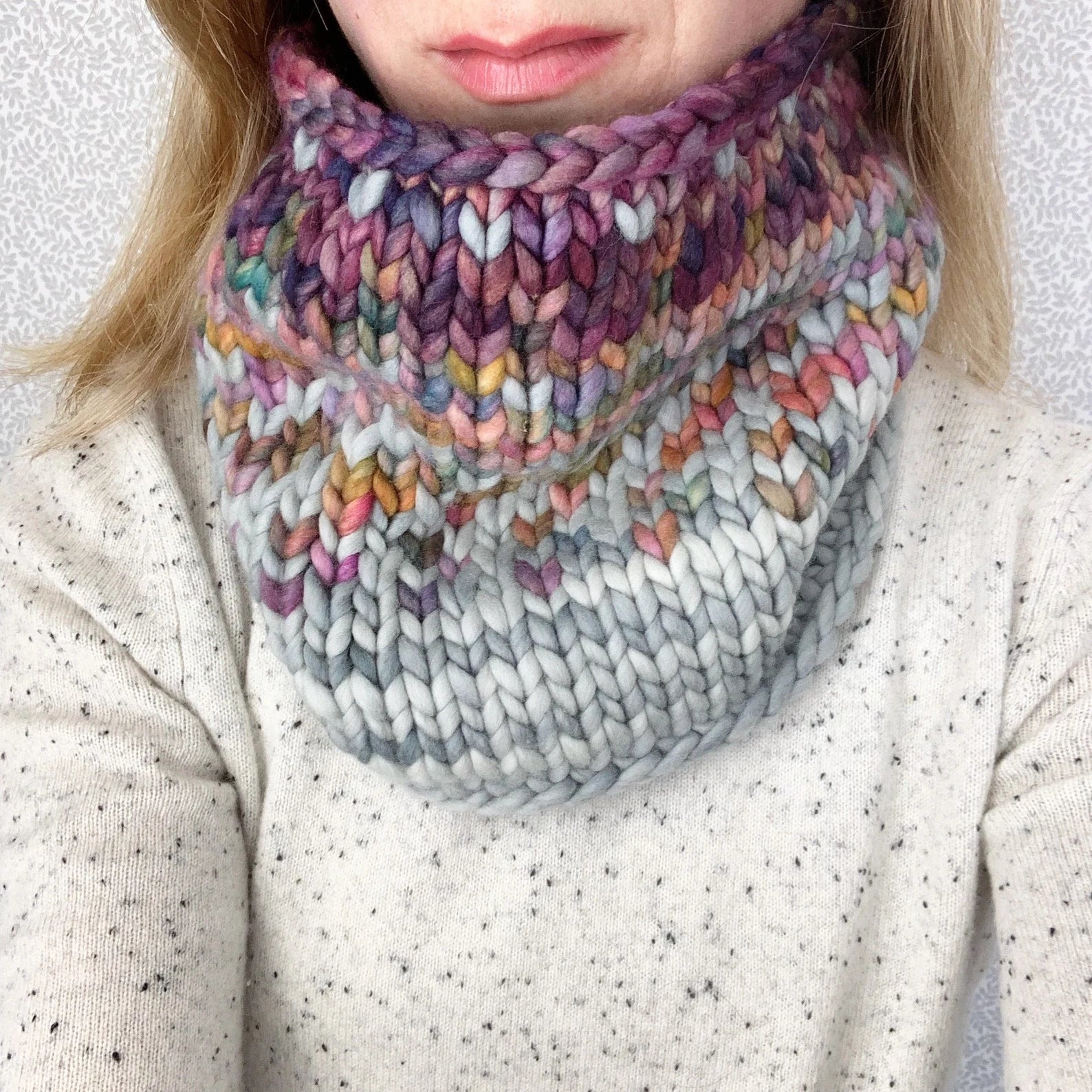 KNITTING PATTERN: Sunrise Cowl