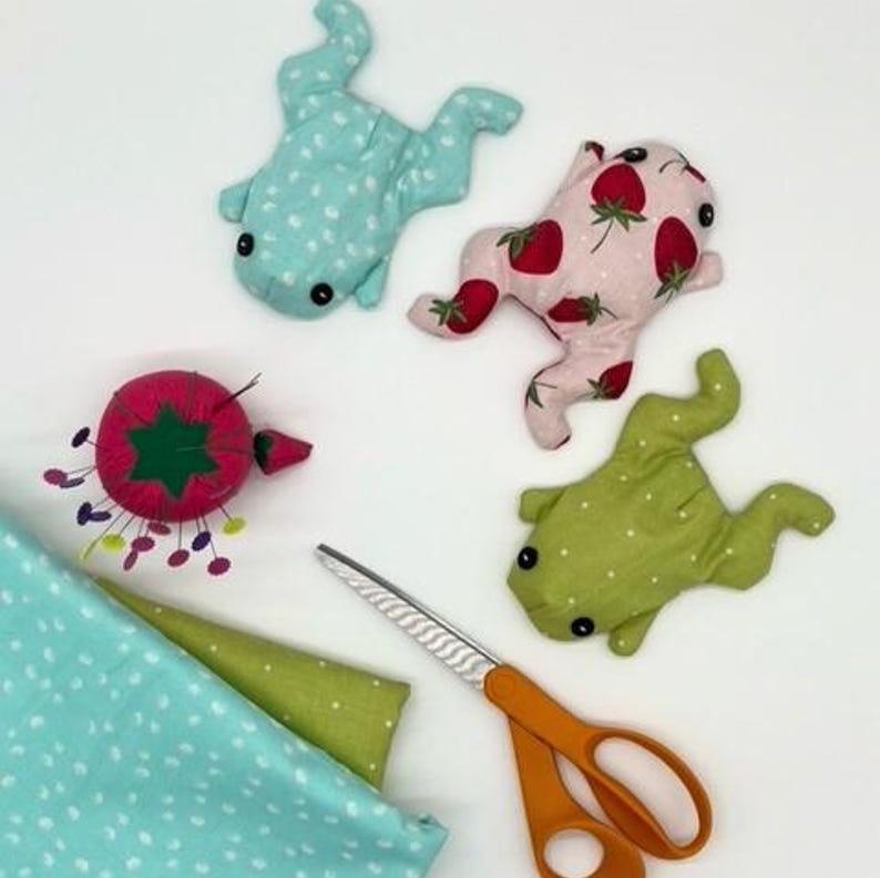 Stuffed Frog Easy Sewing Pattern