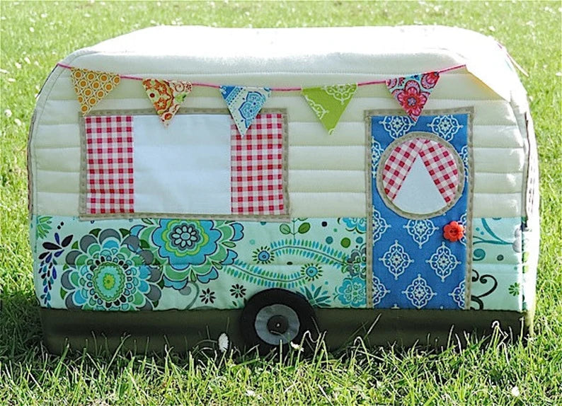 Vintage Caravan Sewing Machine Cover Pattern